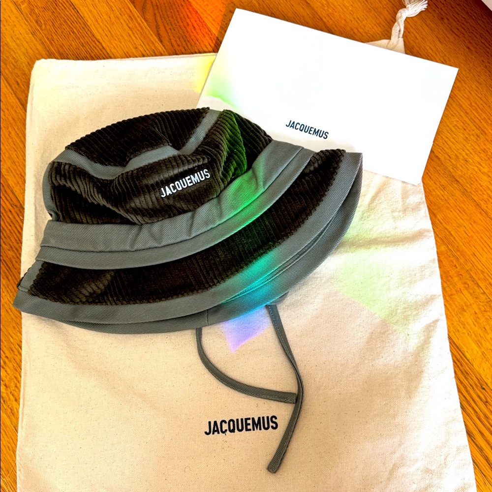 Jacquemus Bucket Hat brand new with tags and dust bag